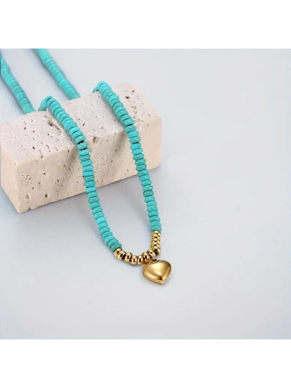 Osadía Synthetic Turquoise Bead Heart Pendant Necklace Handmade Jewelry